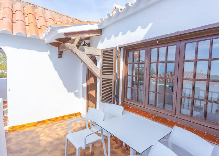 Apartment Gardens 1 *